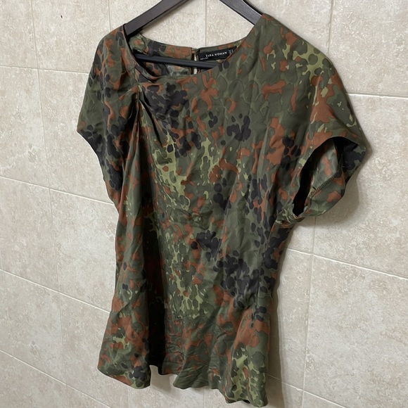 6/$18 Zara items size small - Picture 6 of 7